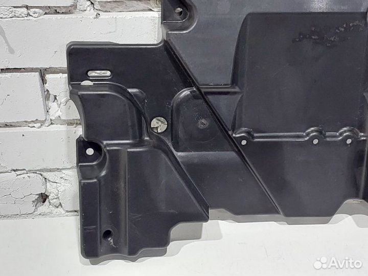 Кронштейн пластиковый напольного покрытия Land