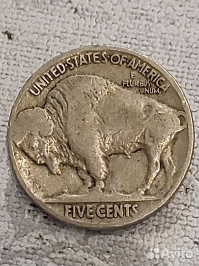 Монета номиналом 5 центов с изображением буйвола