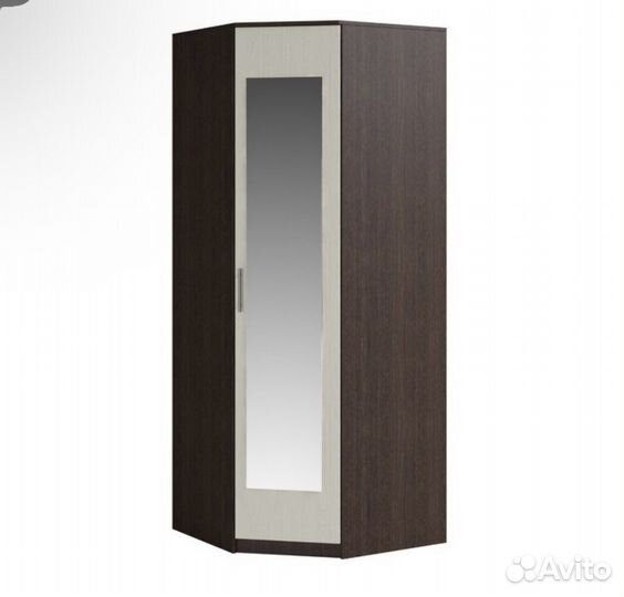 Угловой шкаф