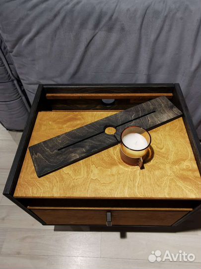 Тумба прикроватная с нишей для зарядок, береза