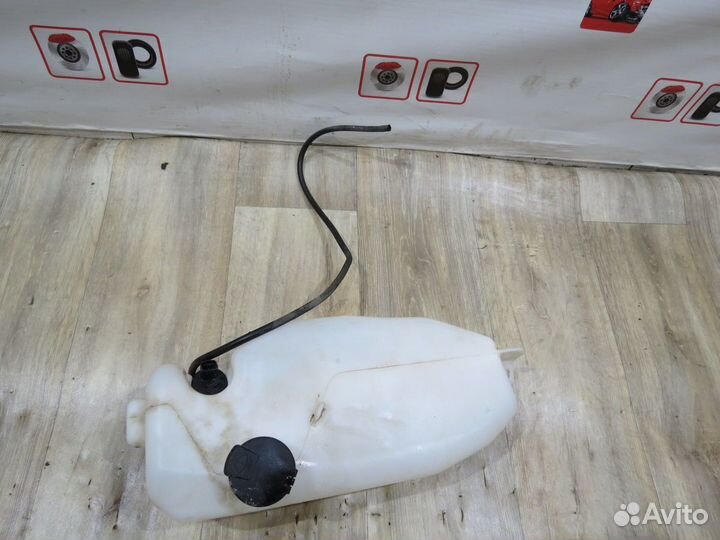 Бачок омывателя Hyundai Solaris