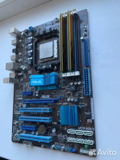 Материнская плата