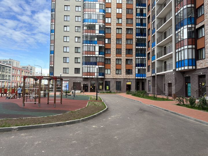 Коммерческое помещение с арендаторами, 79.2 м²
