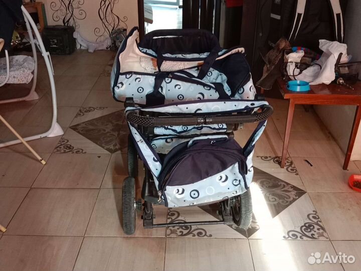 Прогулочная коляска б/у