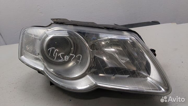 Фара (передняя) правая Volkswagen Passat 6
