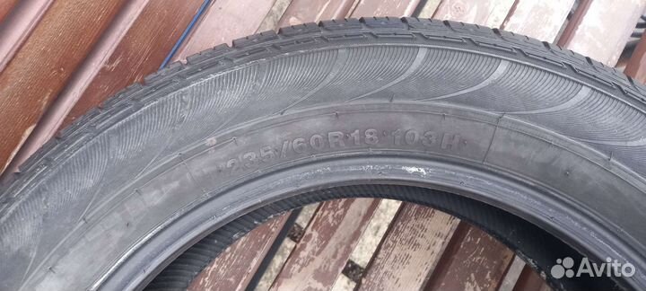 Kumho Solus KL21 235/60 R18 102H