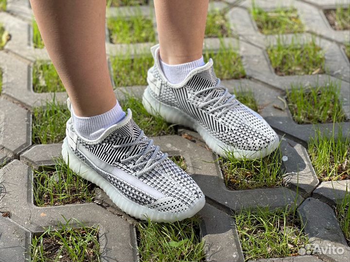 Кроссовки летние Adidas Yeezy 350