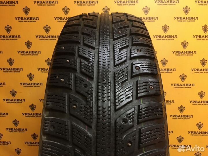 Kumho I'Zen KW22 215/65 R16 98T
