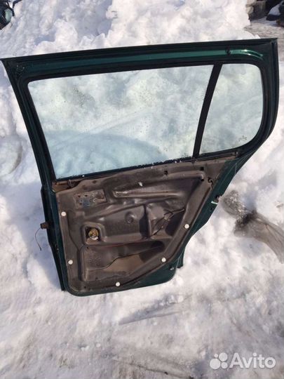 Дверь задняя правая Volkswagen Polo 3 хэтчбек