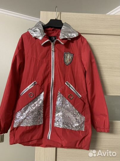 Ветровка для девочки