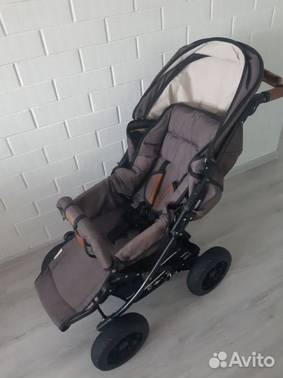 Коляска прогулочная Emmaljunga scooter 4 air