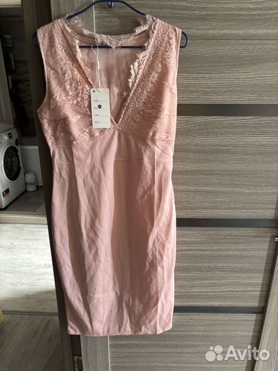 Платье женское 46 размер