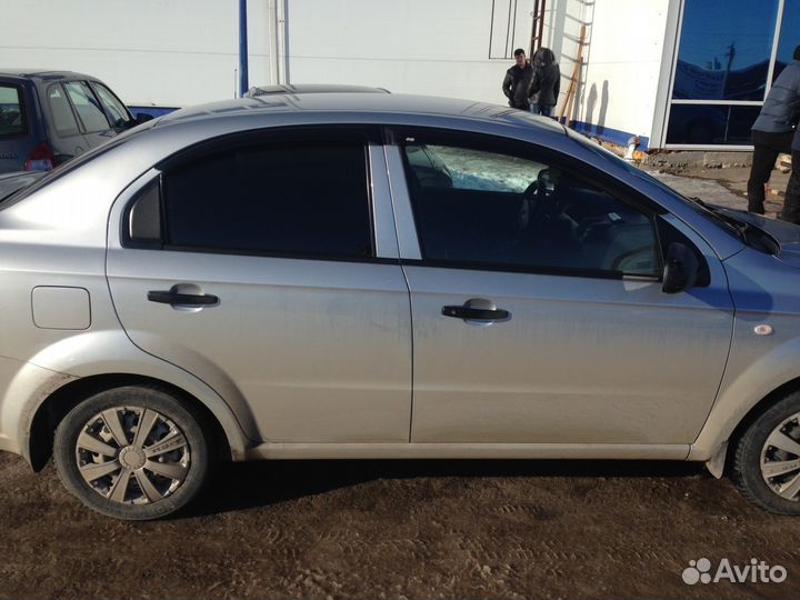 Дефлектор двери Chevrolet Aveo седан (06-11)