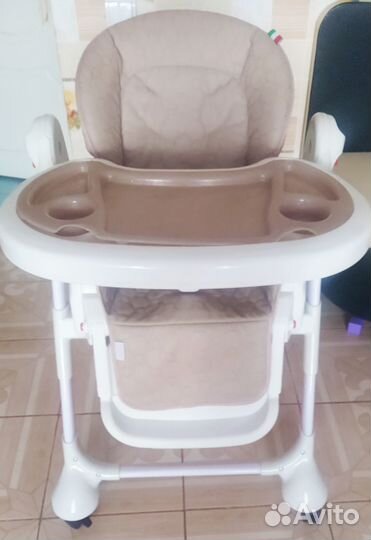 Детский стульчик для кормления