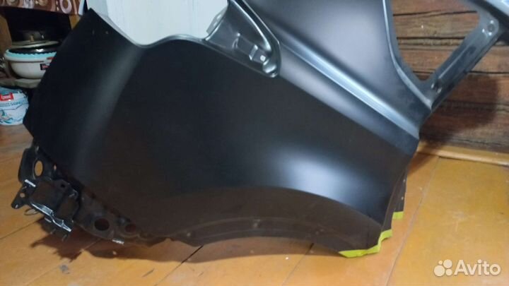 Запчасть на тоета раф4 2013 года