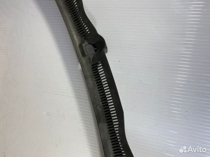 Решетка под лобовое стекло Seat Exeo 1 2008