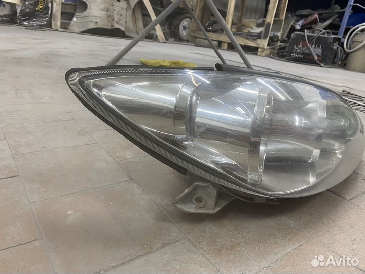 Фара правая Toyota Camry xv30