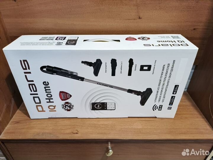Умный цмклонный пылесос Polaris pvcs 2090 Wi-Fi IQ