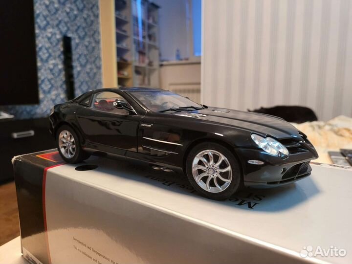 1/18 Mercedes-Benz SLR Mclaren 2003 CMC 1:18