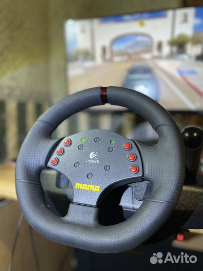 Игровой руль logitech momo racing 900 градусов