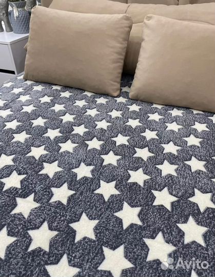 Пледы плюшевые 180/200