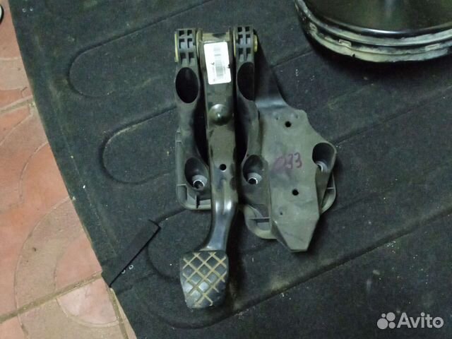 Volkswagen Polo 5 Педаль тормоза