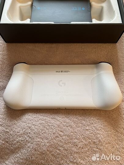 Портативная игровая консоль Logitech G Cloud