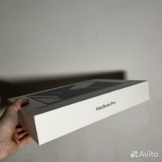 Коробка от macbook pro m1 pro 14 16/512gb 2021