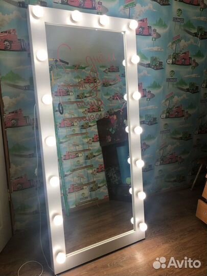 Стильное ростовое зеркало на колёсиках 170/180 см