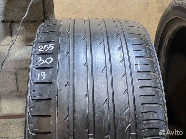 Yokohama Advan Sport V103 255/30 R19