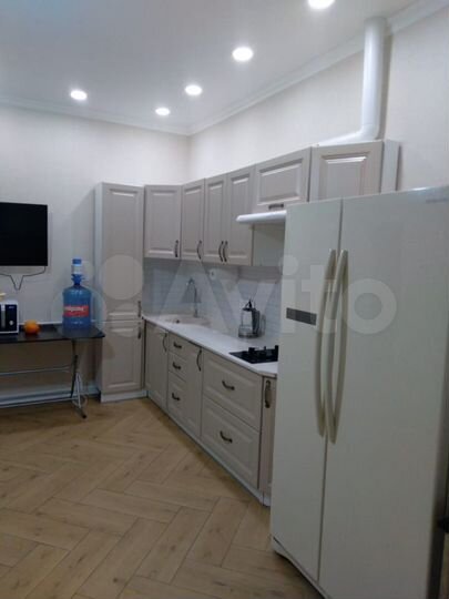 3-к. квартира, 108 м², 2/7 эт.