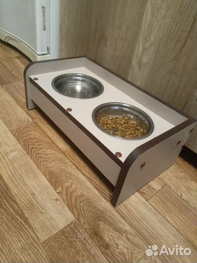 Кормушка для животных