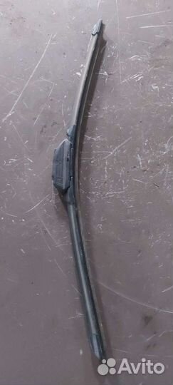 Дворник Nissan Skyline v35