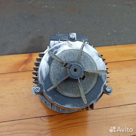 Электромотор для швейной машины