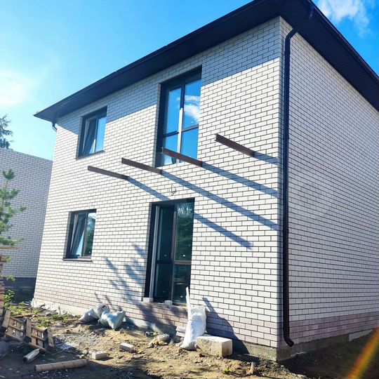 Дом 169 м² на участке 6 сот.