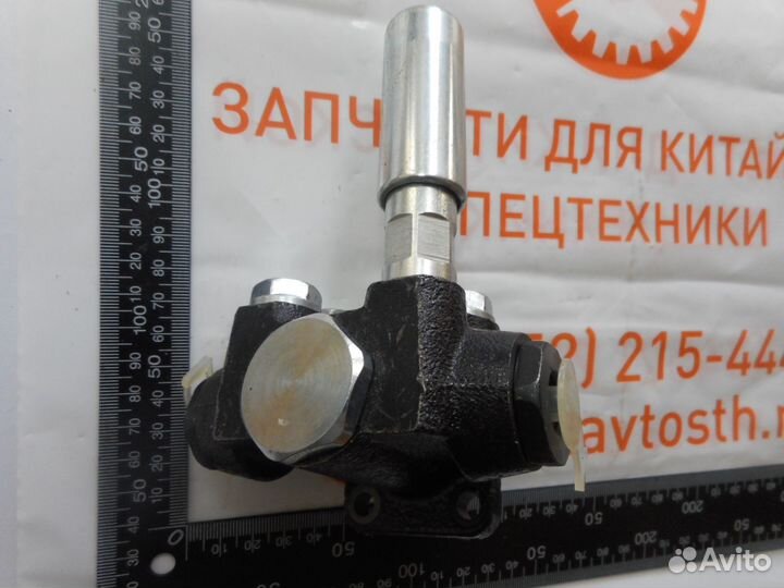 Насос ручной подкачки топлива Shanghai D9-220 C612