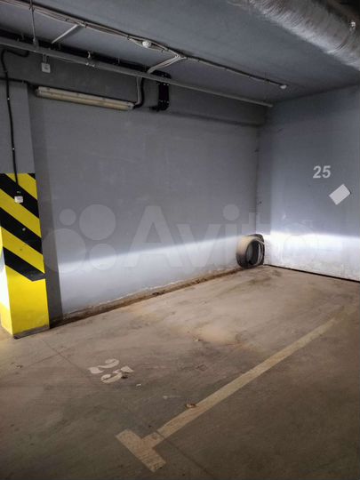 Машиноместо, 12 м²
