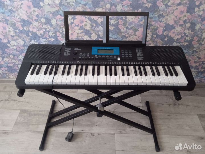 Синтезатор medeli M211K