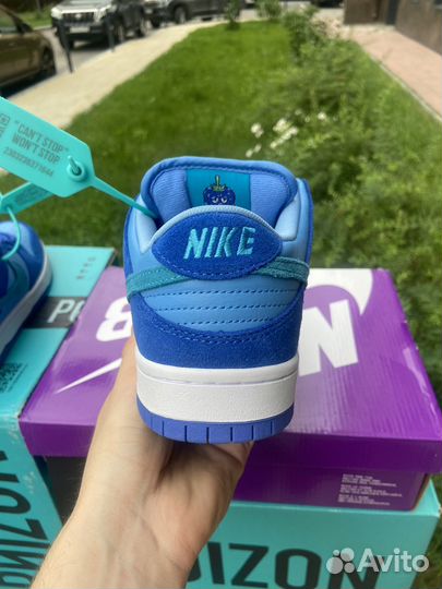 Nike sb dunk low blue raspberry оригинал
