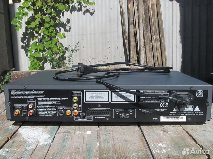 Dvd плеер NAD T562