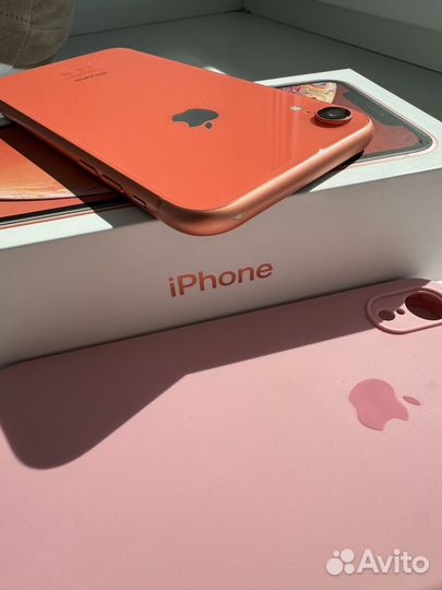 iPhone Xr, 64 ГБ