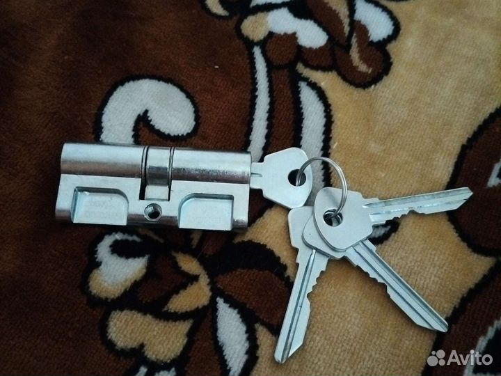 Личинка для замка