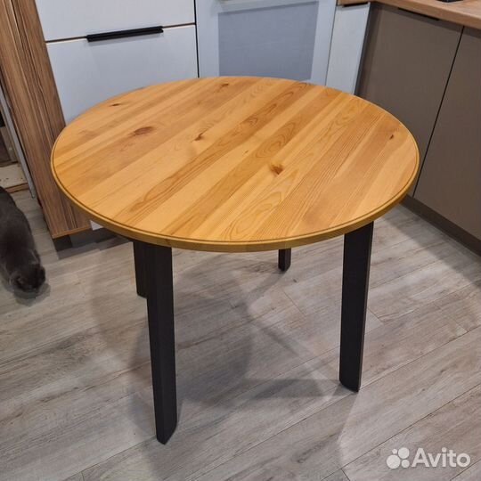 Стол IKEA