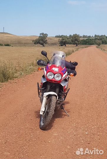 Honda xrv750