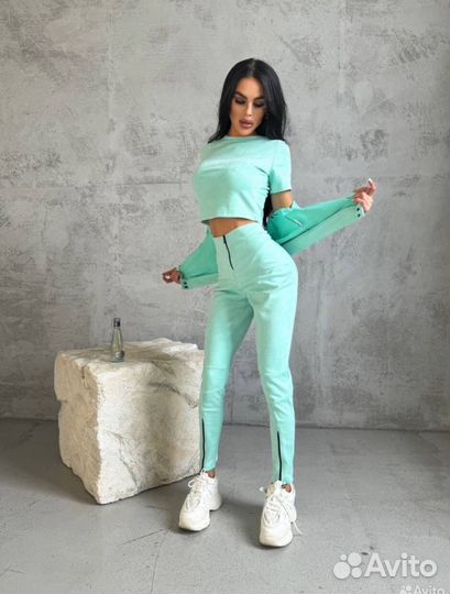 Костюм весна 2024