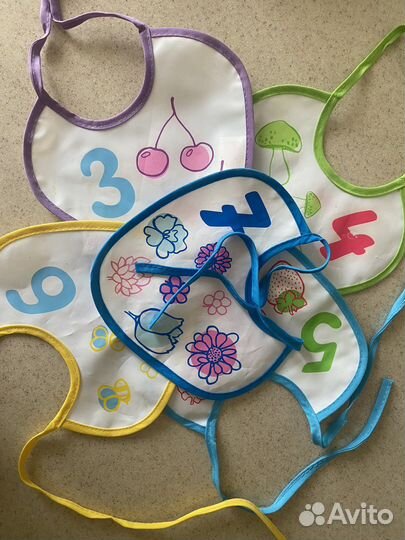 Слюнявчик нагрудник