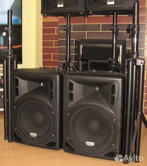 Колонки активные XLine 1200W Pro 2шт D15