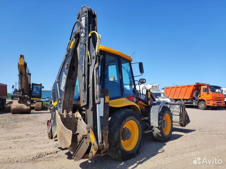 Экскаватор-погрузчик MST M544, 2018
