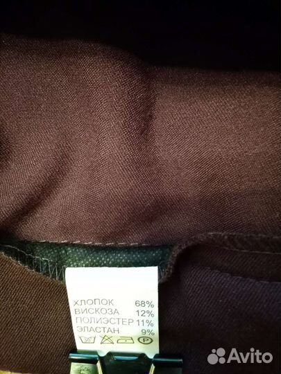 Брюки бордовые и брюки черные