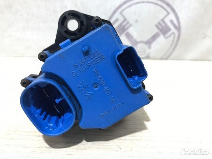 Резистор вентилятора Peugeot 3008 0U 5FS EP6C 2011